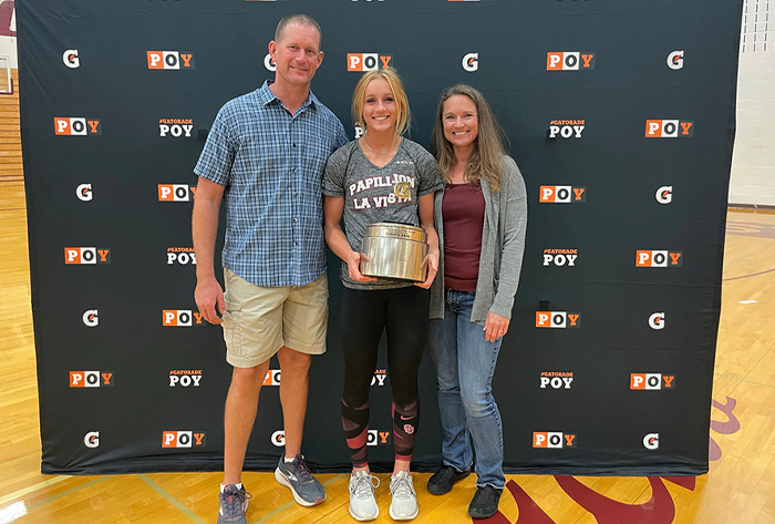 Jordyn Bahl, gatorade, nfca, gatorade national player of the year,Gatorade National Softball Player of the Year, softball, Papillion la vista